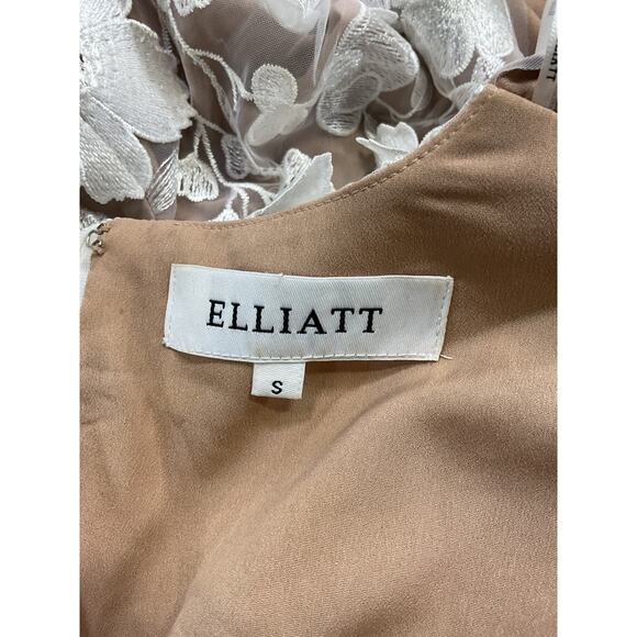 Elliatt Zayla 3D Floral Mini Dress - Picture 4 of 7